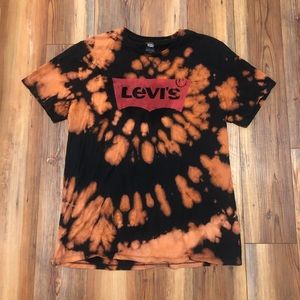 Levi’s XL Bleach Dyed T-Shirt